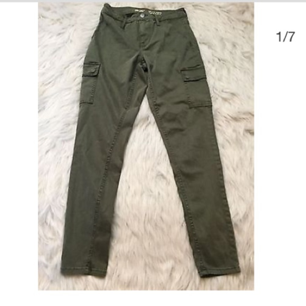 Army Green Pants 🌵